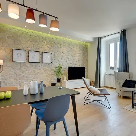 아파트 Novak 풀라