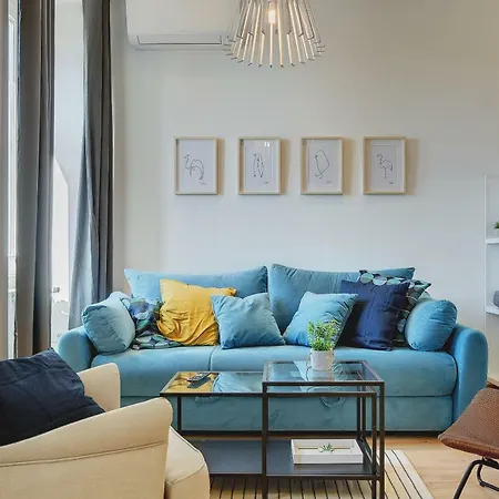 Novak 아파트 풀라