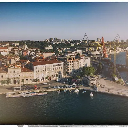 아파트 Novak 풀라